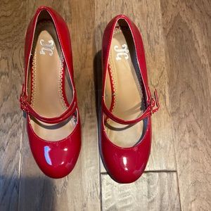 NWOT. JG Journee Collection Red Patent 3” Heels Size 7.5 M